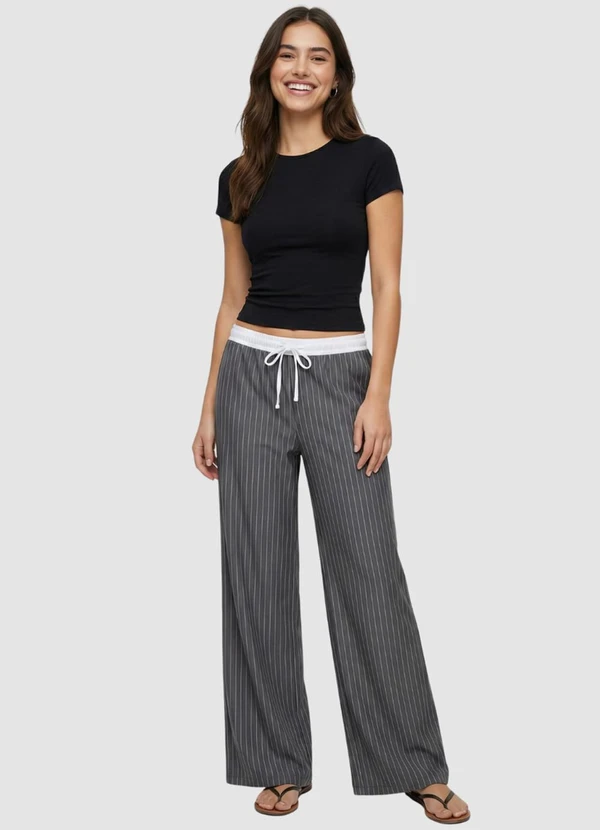 Yends Fashion - Calça Wide Risca de Giz Cós Cueca Cinza 3