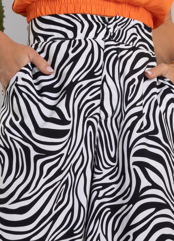 Quintess - Calça Zebra em Crepe Plano 6