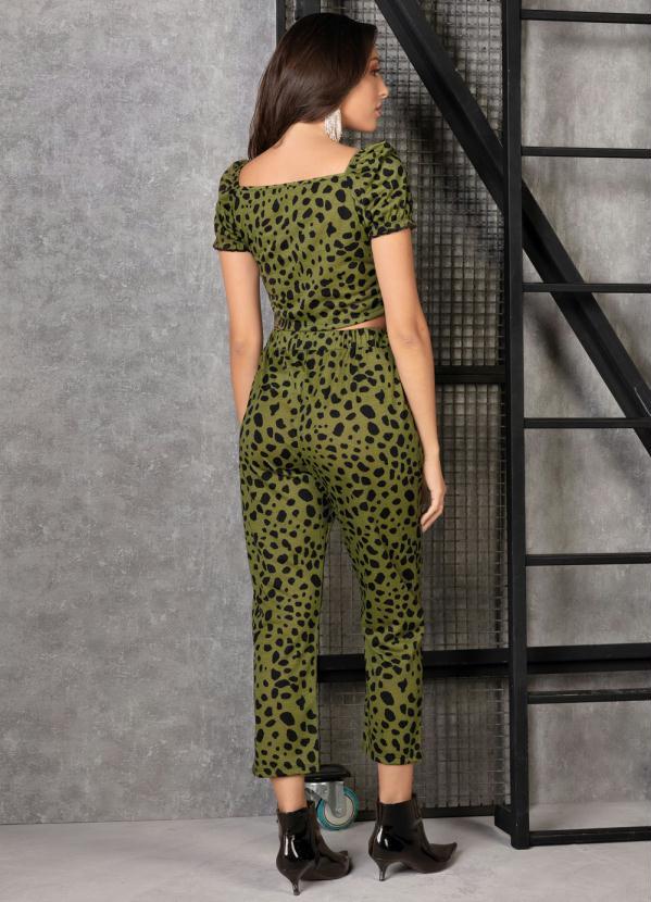 Outlet - Calça Animal Print Verde com Bolsos 5
