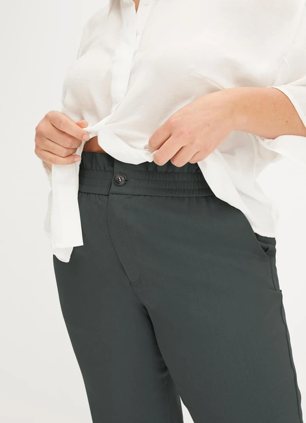 Quintess - Calça Cinza em Viscose Plana 10