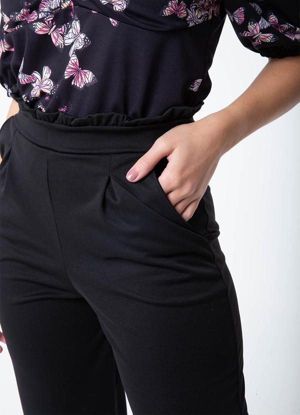Misiss - Calça Clochard Reta com Bolso Glória Preto 5