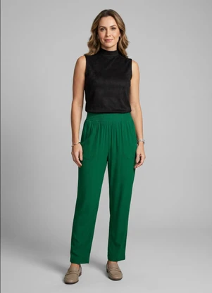 Marialícia - Calça Feminina Creponada com Bolsos Verde - MARIALÍCIA