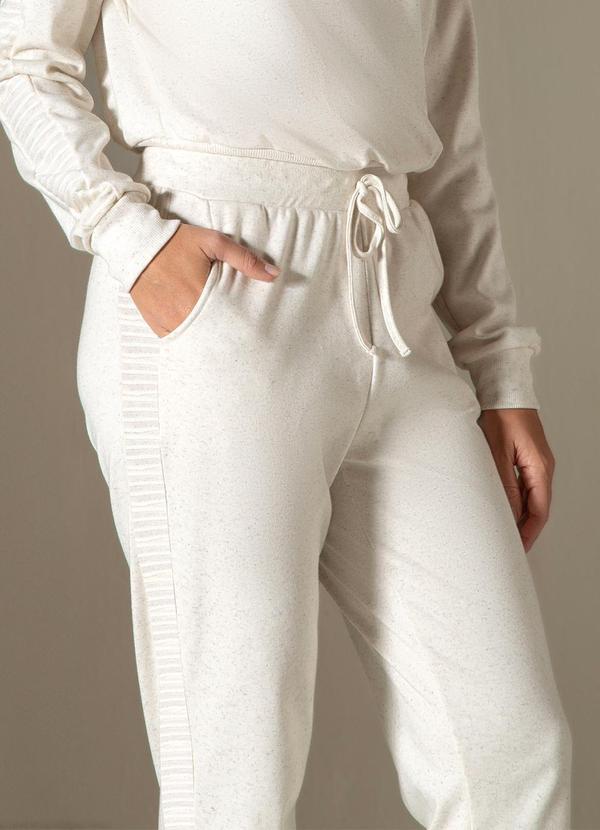 Use Modo - Calça Jogger Detalhe Lateral Bege 3