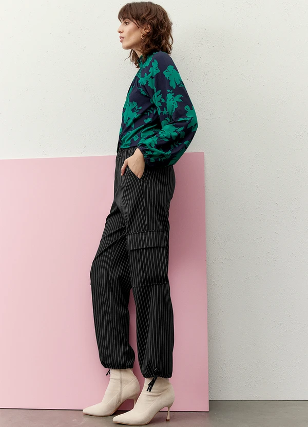 bonprix - Calça Preta em Alfaiataria Risca de Giz 5