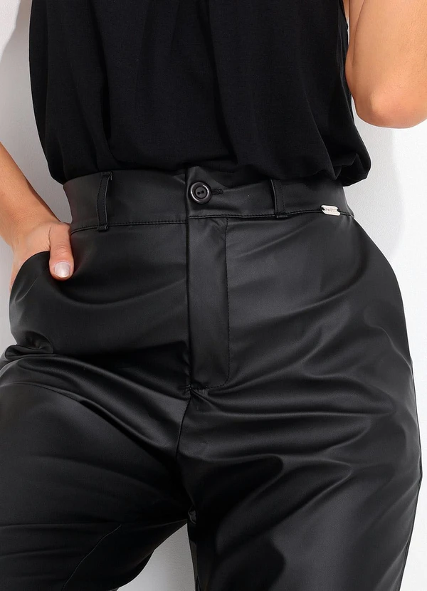 Quintess - Calça Preto em Material Sintético 7