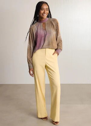 Lunender - Calça Reta com Bolsos em Tecido Amarelo - LUNENDER