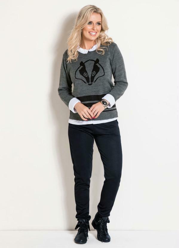 Moda Pop - Calça Reta e Bolsos Frontais Preta 3