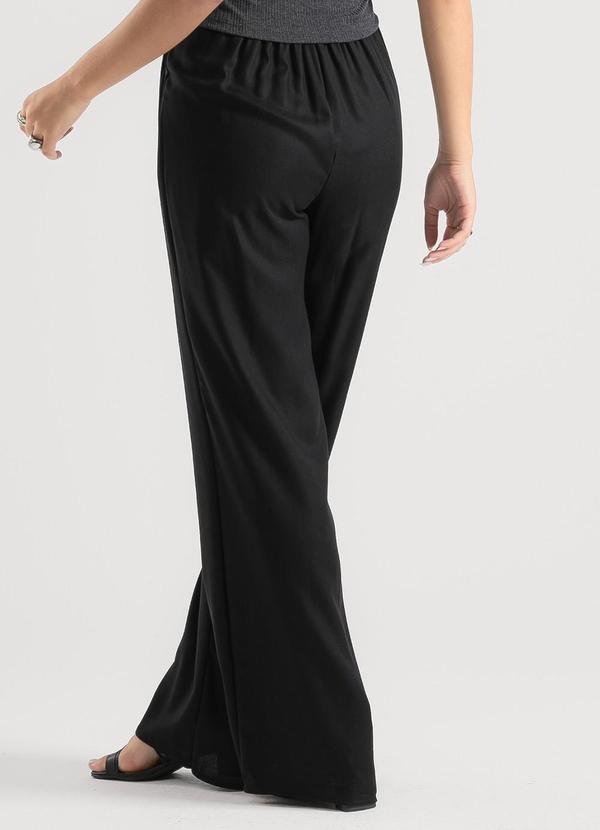 Cativa - Calça Reta em Viscose Preto 2