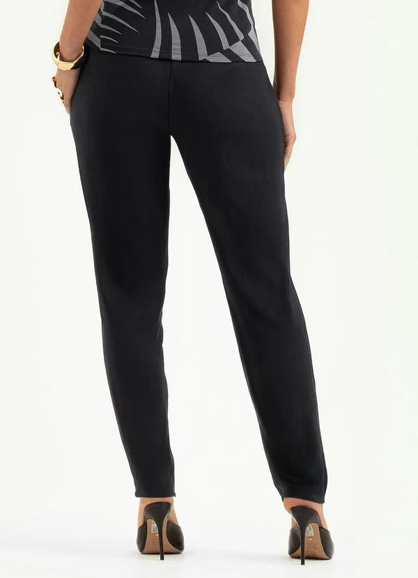 Cativa - Calça Reta em Viscose Preto 3