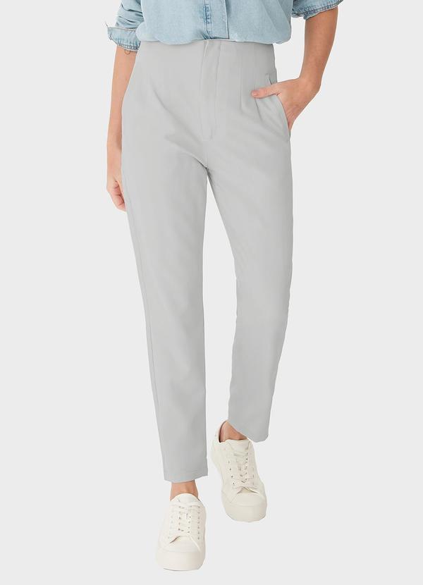 Malwee - Calça Reta em Viscose Sarjada Cinza Claro