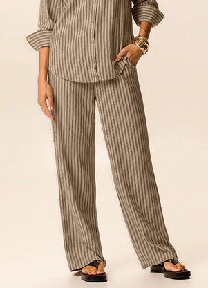 Malwee - Calça Reta Listrada com Bolso Taupe - MALWEE