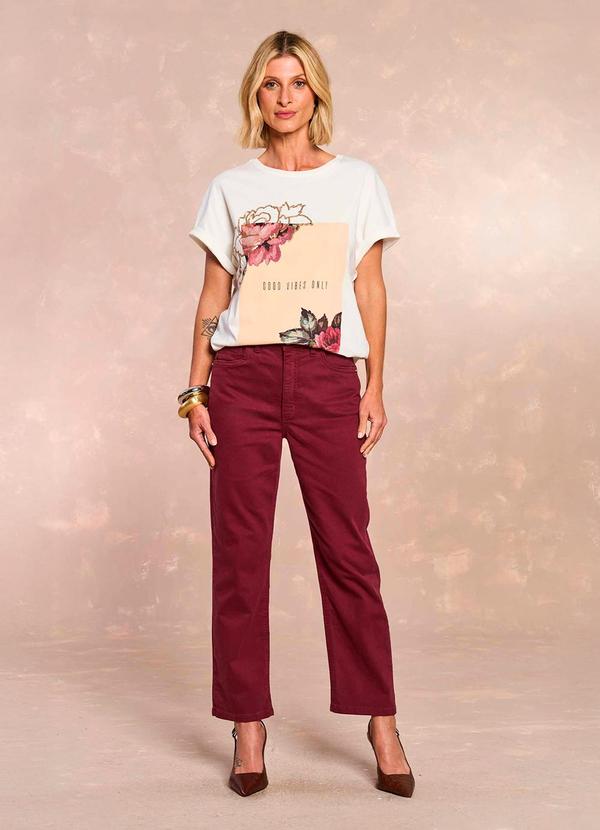 Doce Trama - Calça Reta Slim Retrô Glam em Sarja Roxo