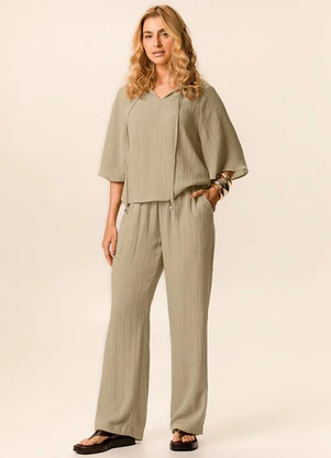 Malwee - Calça Reta Texturizada Areia - MALWEE