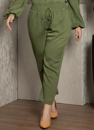 Quintess - Calça Verde Cintura Alta com Elástico na Cintura - QUINTESS