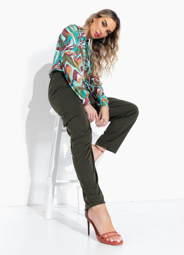Moda Pop - Calça Verde Militar Reta com Bolsos Cargo 6