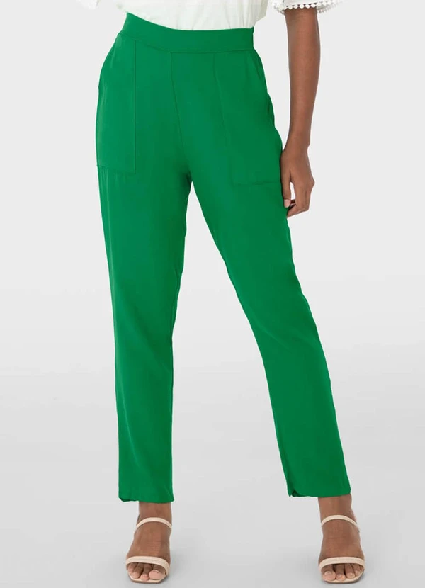 Malwee Calça Verde Reta Feminina em Viscolinho