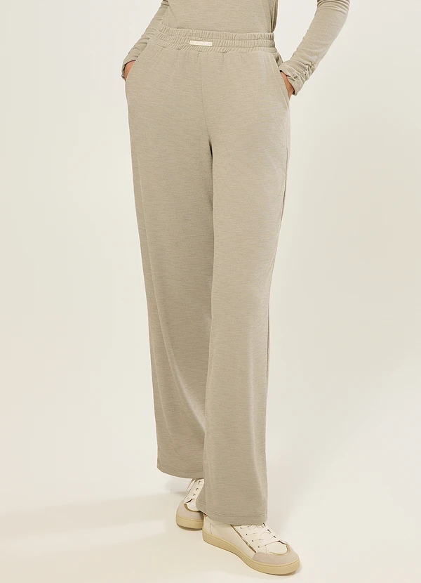 Naguchi - Calca Wide Confort Cru