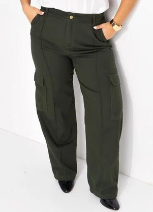 Quintess - Calça Cargo Verde Militar em Sarja - QUINTESS