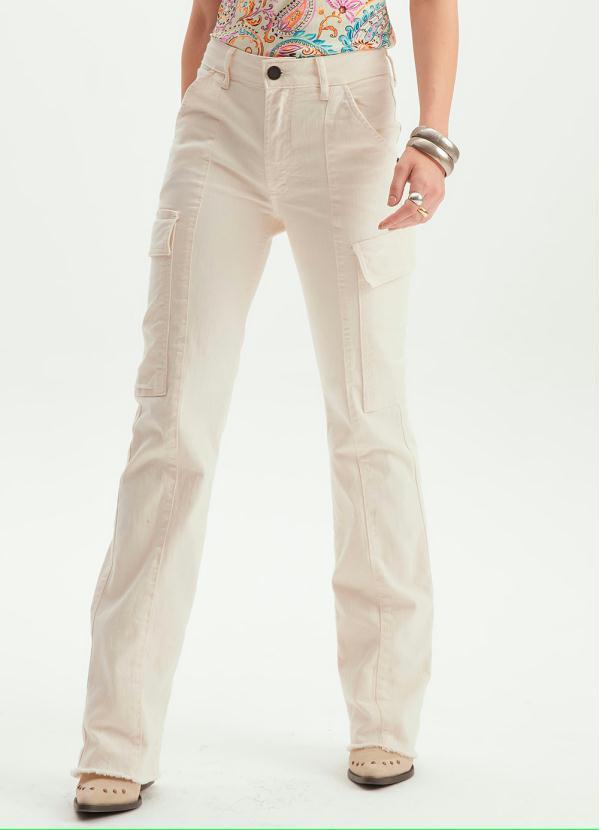 Lança Perfume - Calça de Sarja Boot Cut Cargo Bege