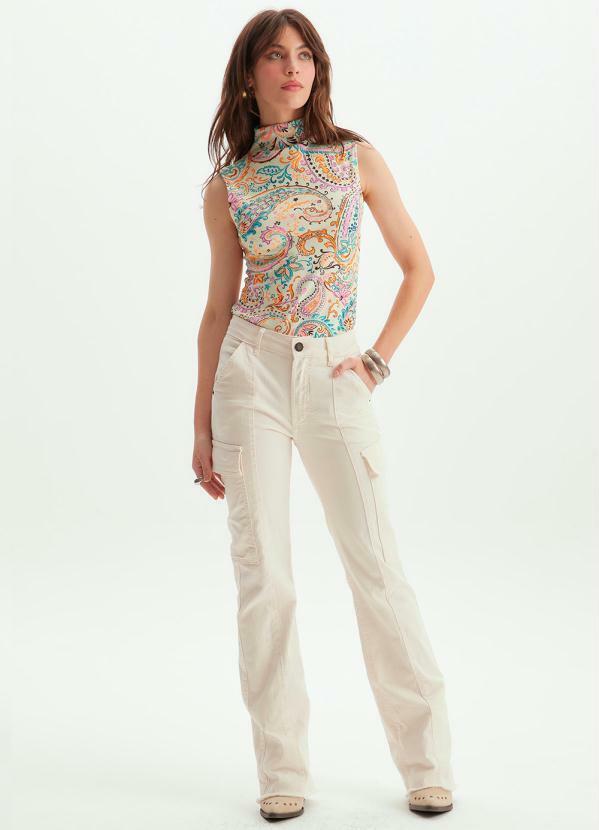 Lança Perfume - Calça de Sarja Boot Cut Cargo Bege 3