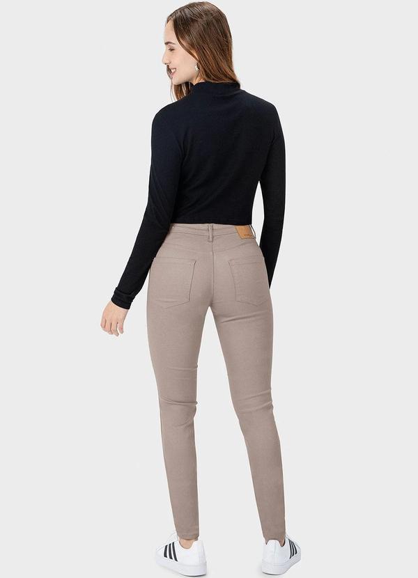 Malwee - Calça Feminina Skinny Flex Sarja Marrom 4