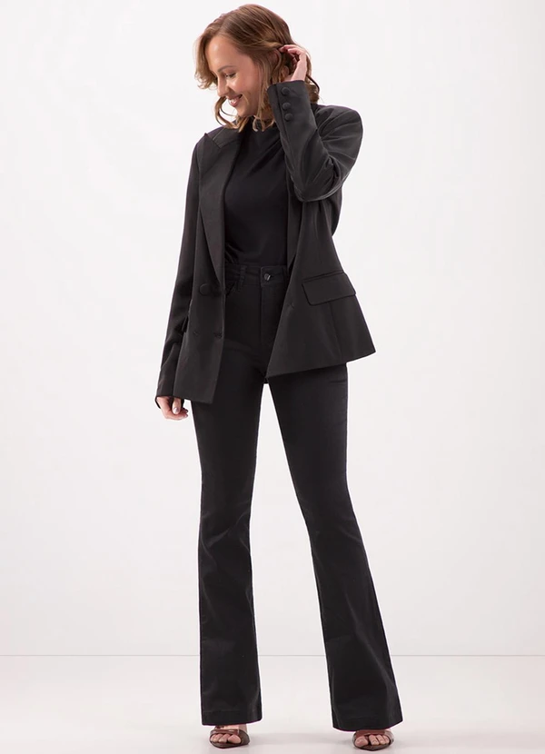 Lunender - Calça Flare em Sarja Amaciada Preto 3