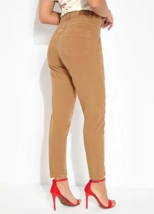 Sawary Jeans - Calça Marrom Mom Jeans com Recortes Sawary - SAWARY JEANS