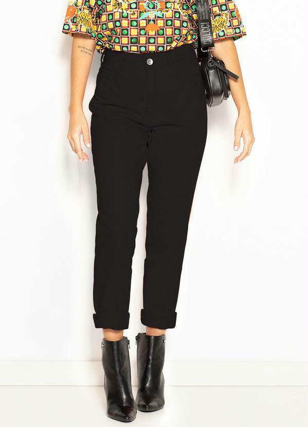 Colcci - Calça Mom de Sarja Preto