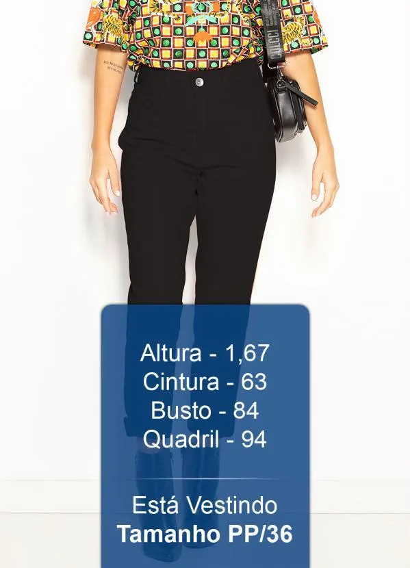 Colcci - Calça Mom de Sarja Preto 5