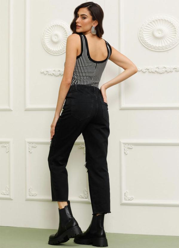 Doce Trama - Calça Mom em Sarja Preto 4