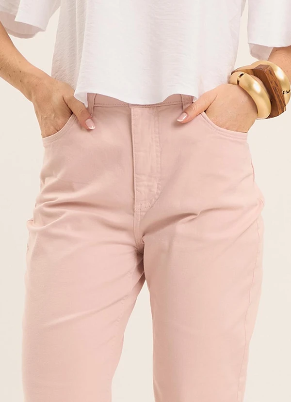 Doce Trama - Calça Mom Oliva em Sarja Rosa 5