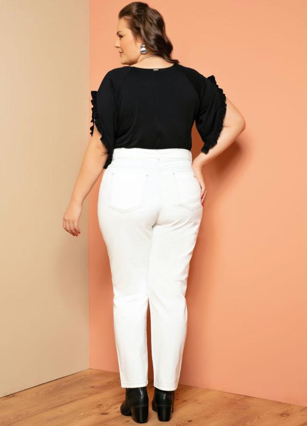 Quintess - Calça Off White com Bolsos Funcionais e Faixa 10