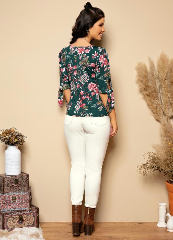 Quintess - Calça Off White com Bolsos Funcionais e Faixa 6