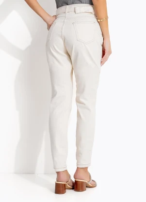 Quintess - Calça Off White em Sarja - QUINTESS