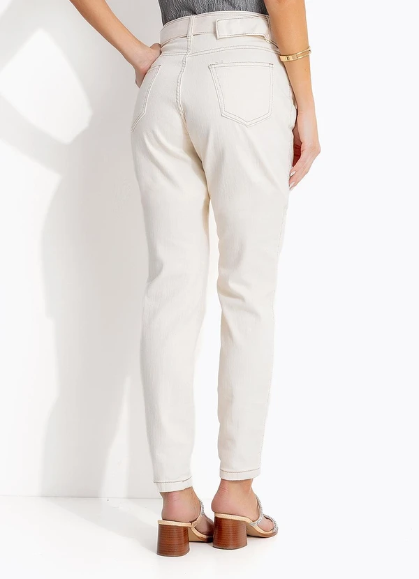 Quintess - Calça Off White em Sarja 2