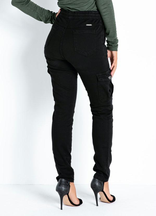 Outlet - Calça Preta Jogger com Cadarço Sawary 2