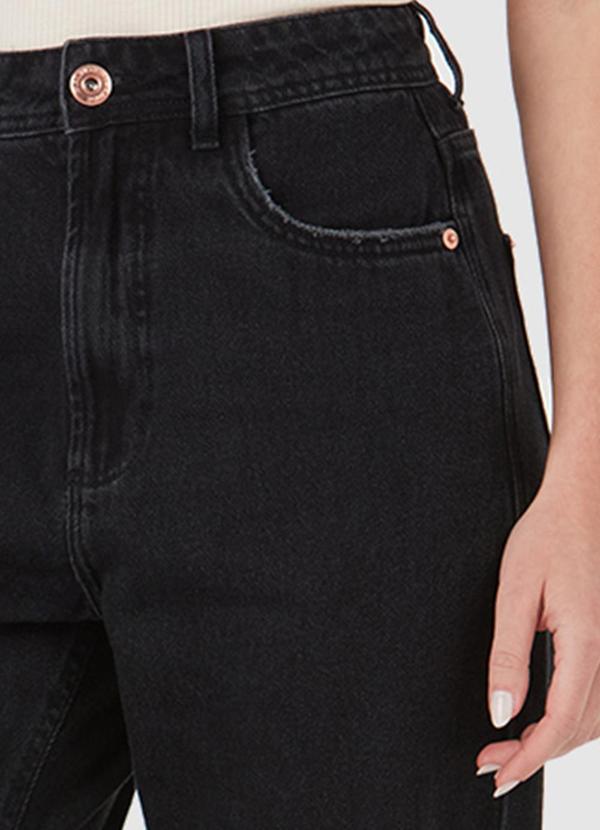 Malwee - Calça Preta Mom em Sarja Feminina 2