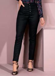 Cala Preta Resinada com Detalhes no Cs