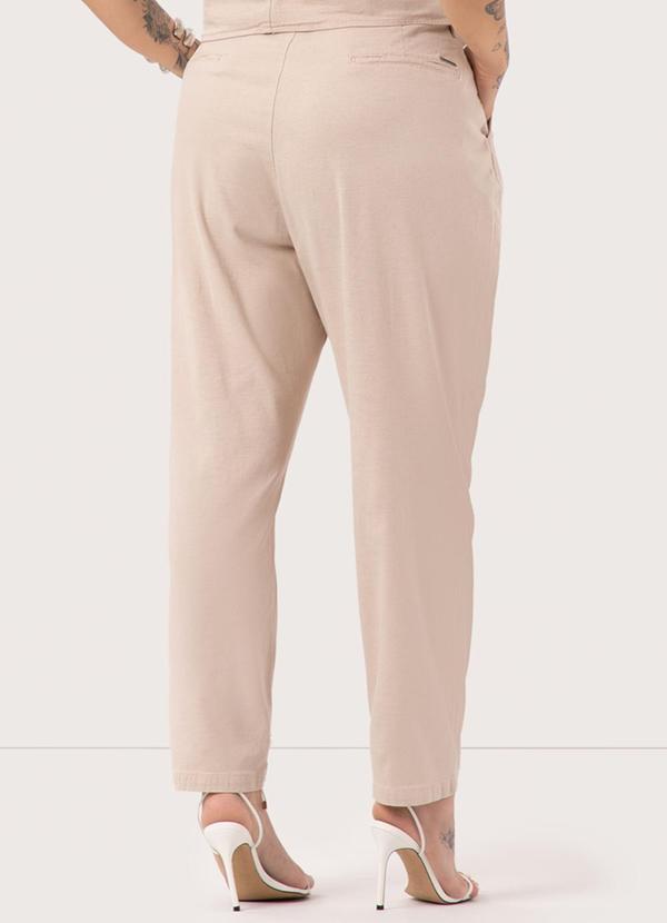 Lunender Mais Mulher - Calça Reta de em Sarja Plus Size Bege