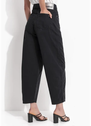 Colcci - Calça Sarja Joana Barril Preto - COLCCI