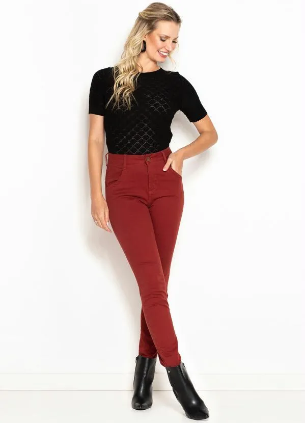Maria Filó - Calça de Sarja Skinny Color Bordô 3
