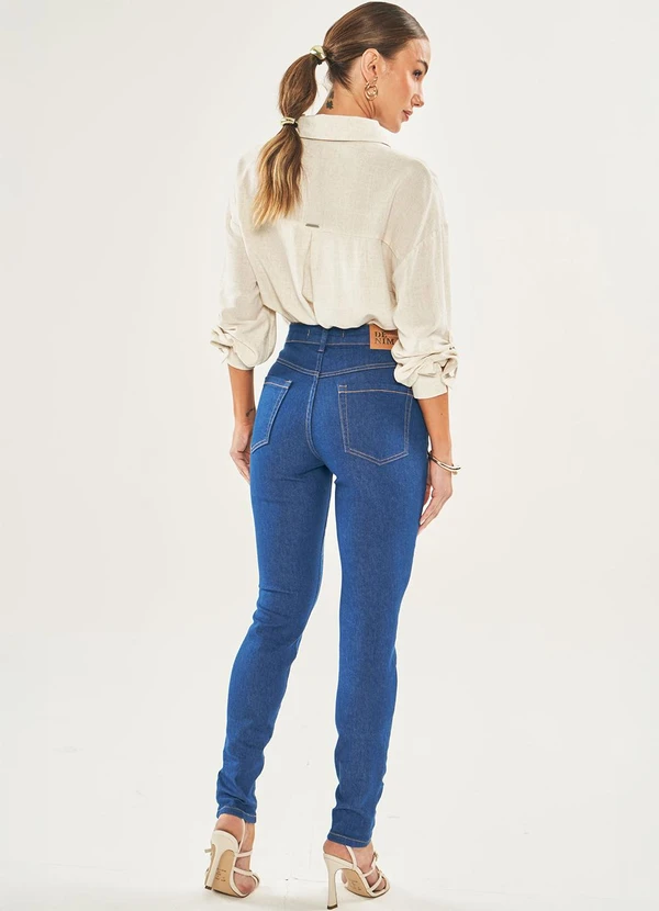 Doce Trama - Calça Iris em Jeans com Elastano Azul 4