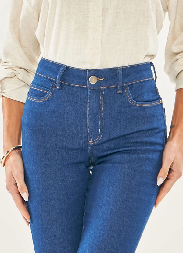 Doce Trama - Calça Iris em Jeans com Elastano Azul 6