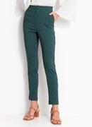 Cal�a risca de giz verde em bengaline