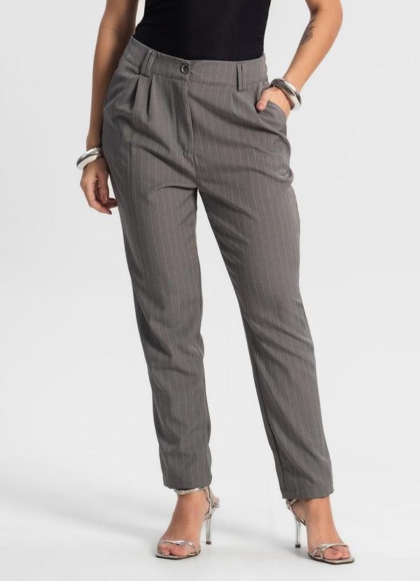 Rovitex - Calça Alfaiataria Cenoura de Risca Giz Cinza