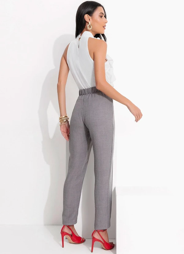 Quintess - Calça Cinza em Tecido Texturizado 10