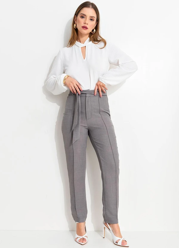 Quintess - Calça Cinza em Tecido Texturizado 9