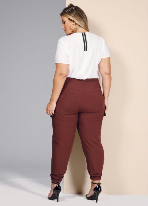 Quintess - Calça com Bolsos Laterais Marrom 7