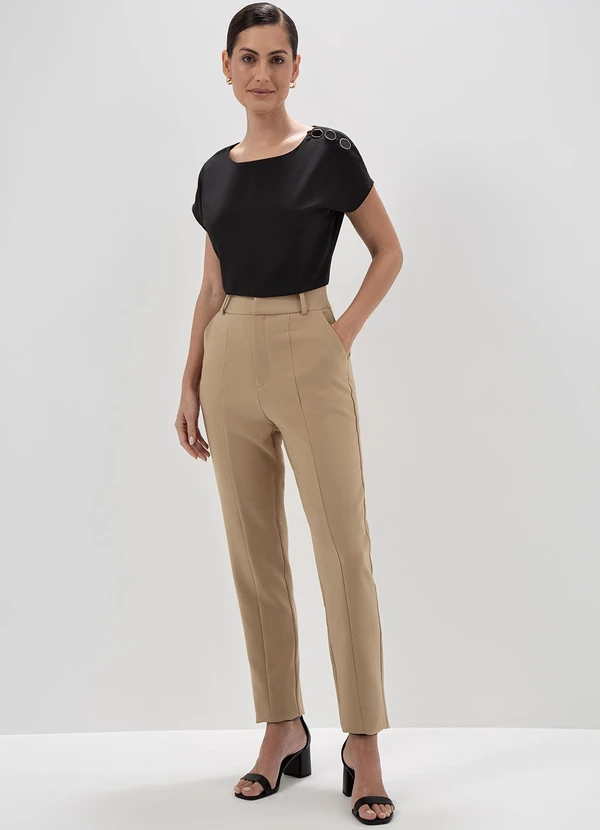 Principessa - Calça de Alfaiataria Reta Slim Camel Giovana 6