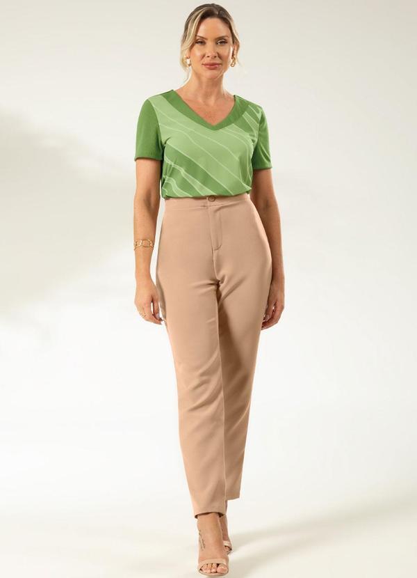 Cativa - Calça em Alfaiataria Cintura Alta Marrom 3